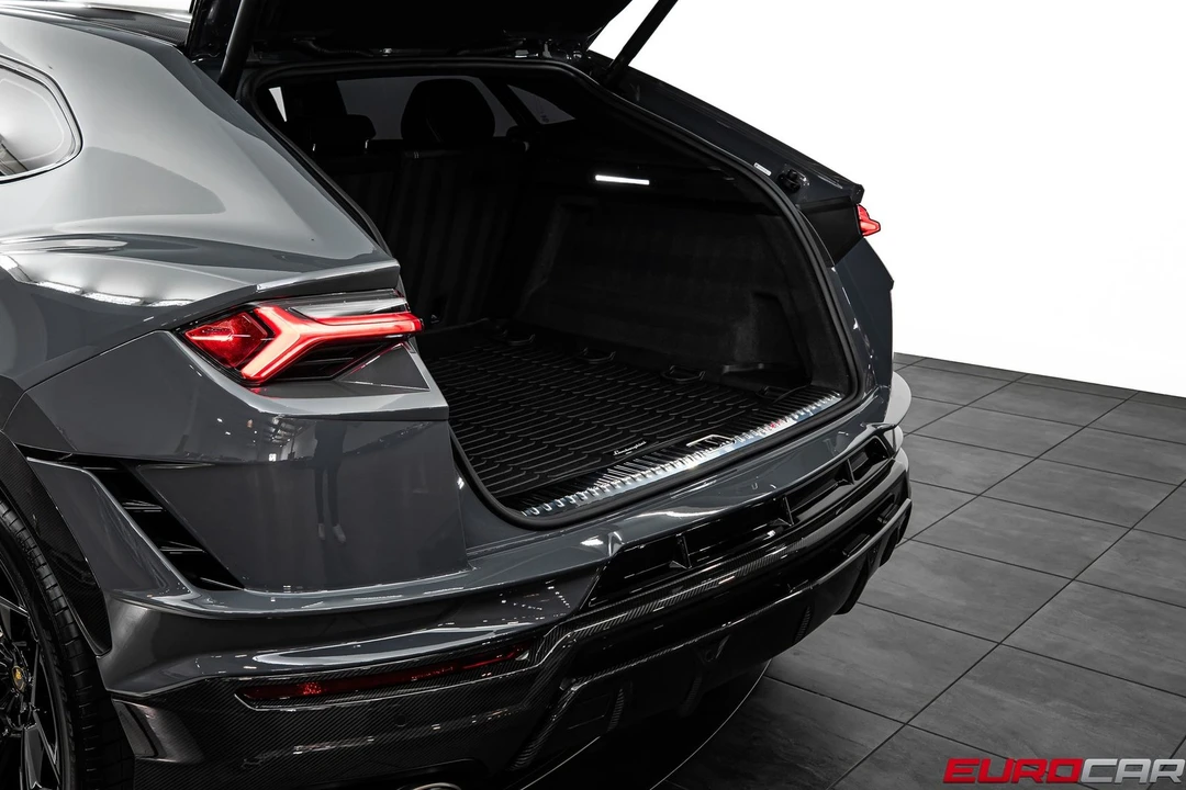 2023 Lamborghini Urus Performante - Image 26 of 31