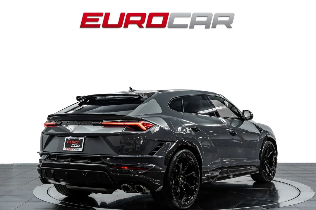 2023 Lamborghini Urus Performante - Image 5 of 31