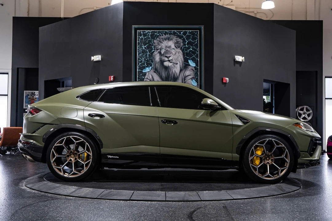 2023 Lamborghini Urus Performante - Image 6 of 21