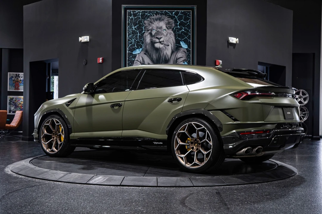 2023 Lamborghini Urus Performante - Image 3 of 21
