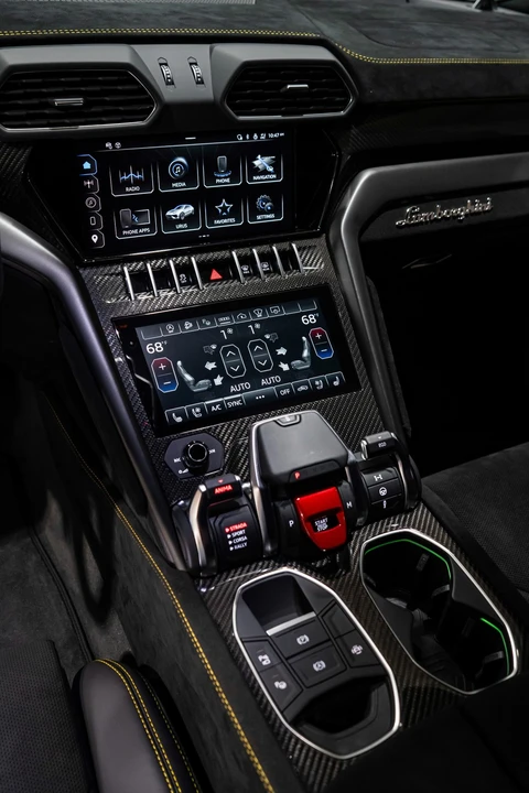 2023 Lamborghini Urus Performante - Image 14 of 21