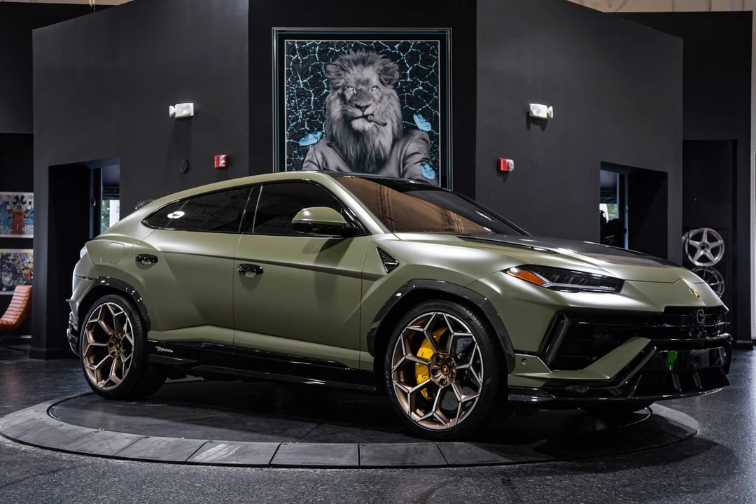 2023 Lamborghini Urus Performante - Image 7 of 21