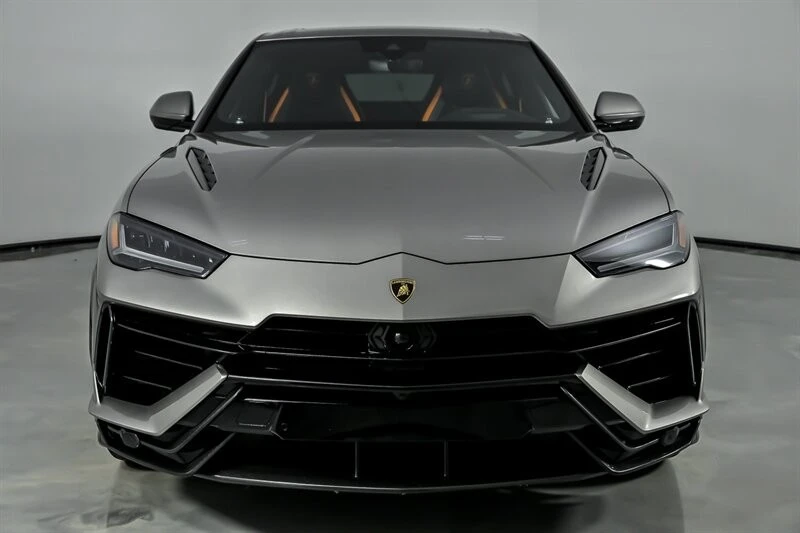 2023 Lamborghini Urus Performante - Image 5 of 21