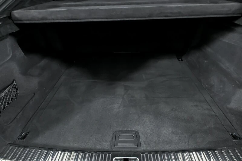 2023 Lamborghini Urus Performante - Image 16 of 21