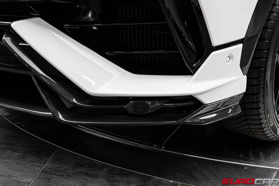 2023 Lamborghini Urus Performante - Image 14 of 31