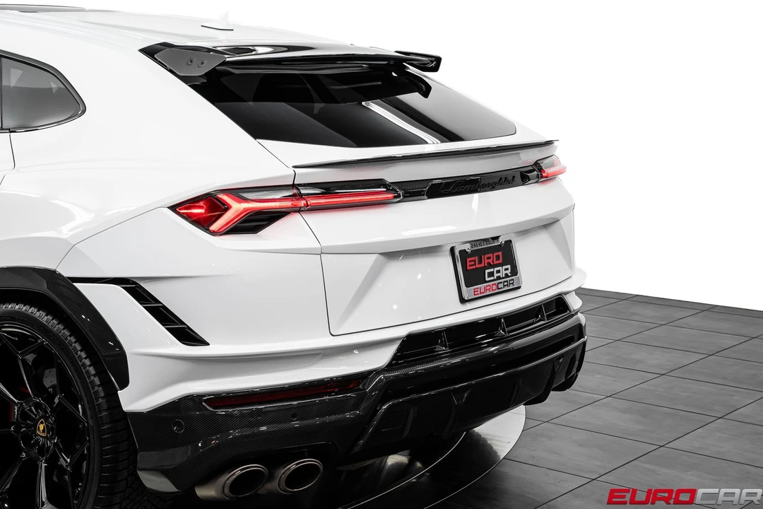 2023 Lamborghini Urus Performante - Image 22 of 31