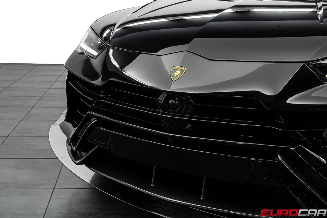 2023 Lamborghini Urus Performante - Image 13 of 31