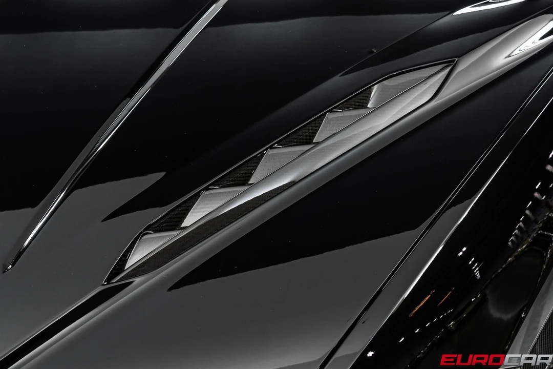 2023 Lamborghini Urus Performante - Image 12 of 31