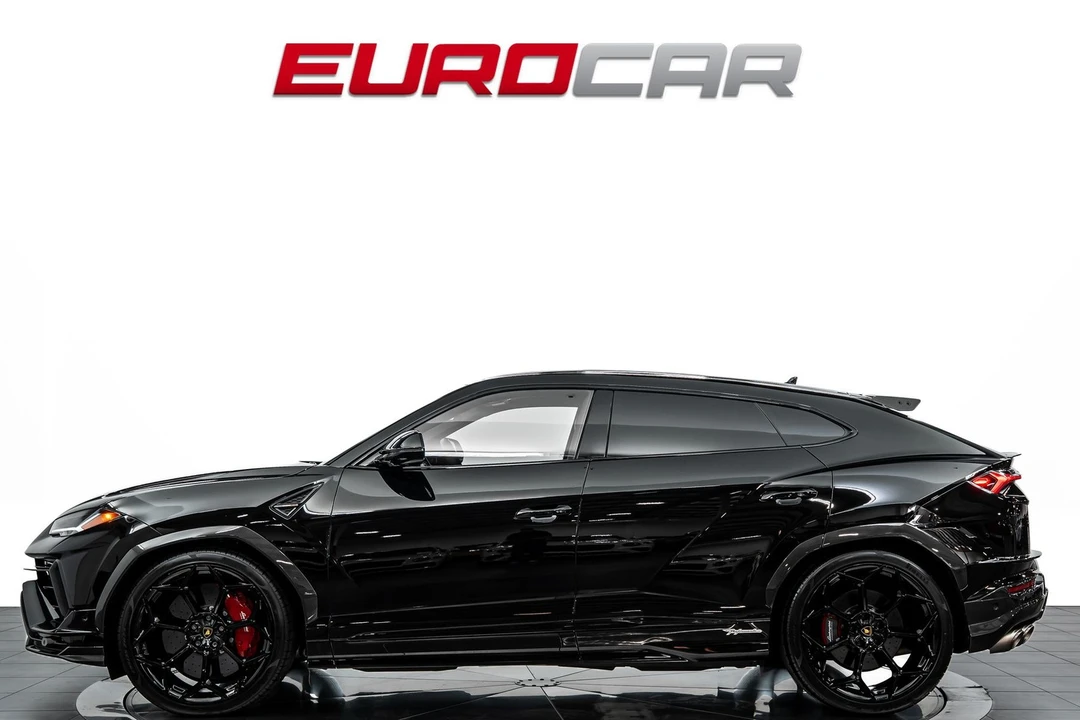 2023 Lamborghini Urus Performante - Image 2 of 31