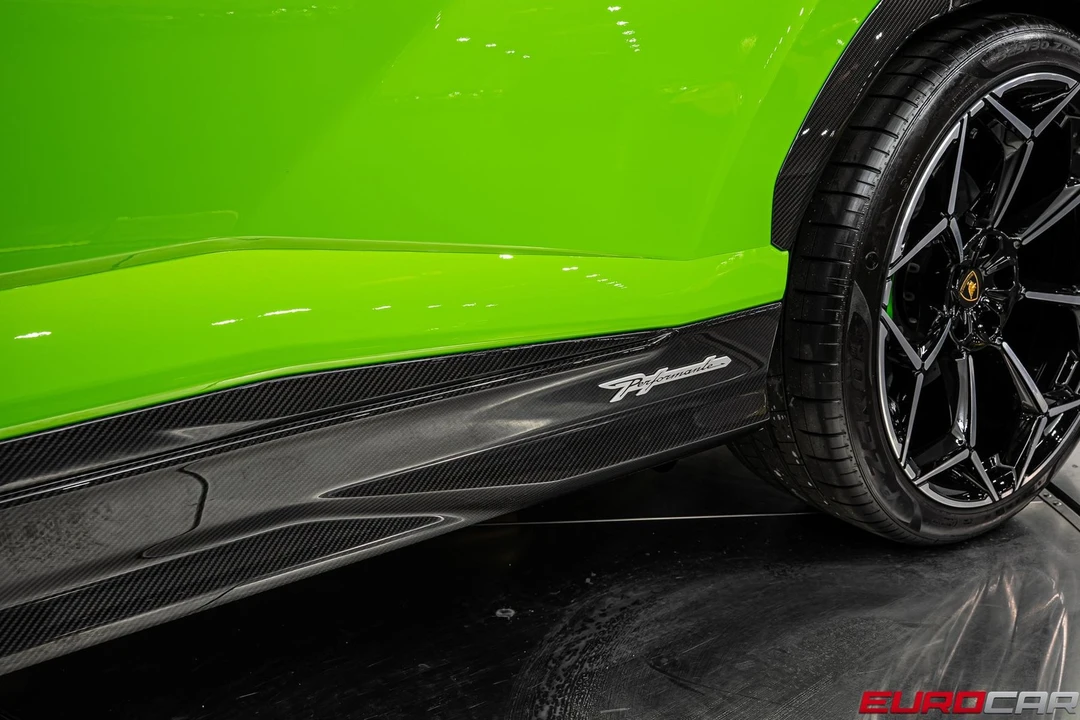 2023 Lamborghini Urus Performante - Image 20 of 31