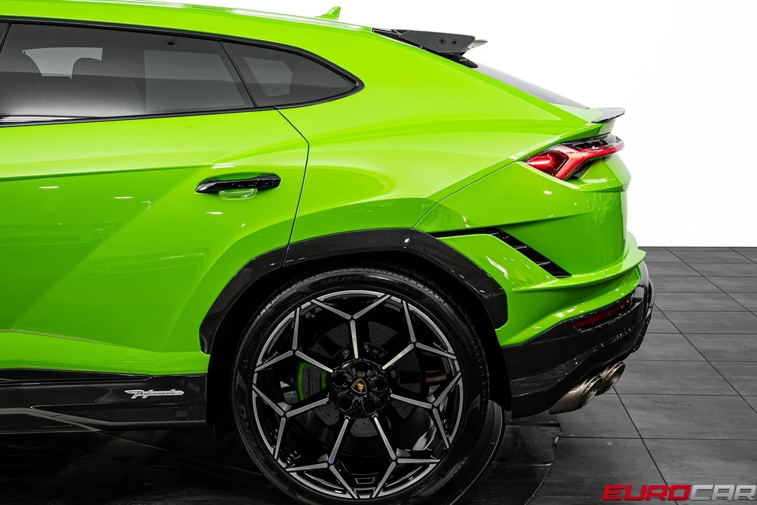 2023 Lamborghini Urus Performante - Image 22 of 31