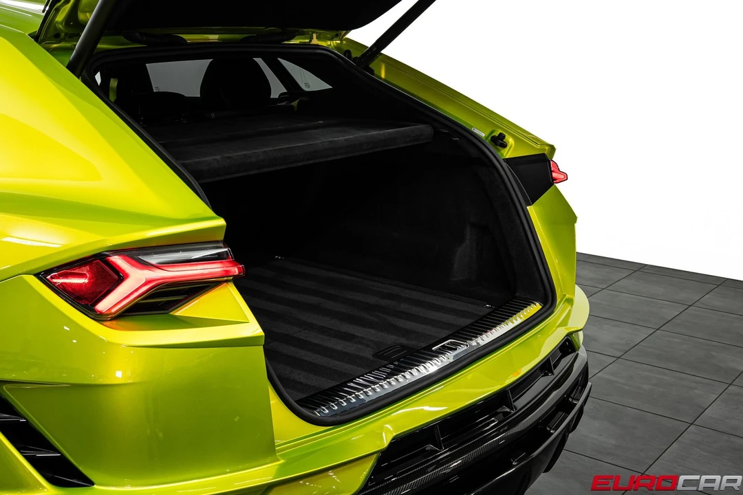 2023 Lamborghini Urus Performante - Image 20 of 31