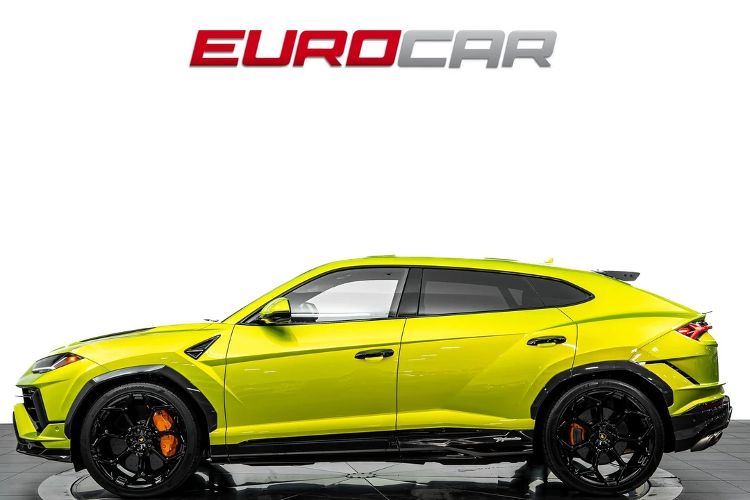 2023 Lamborghini Urus Performante - Image 2 of 31