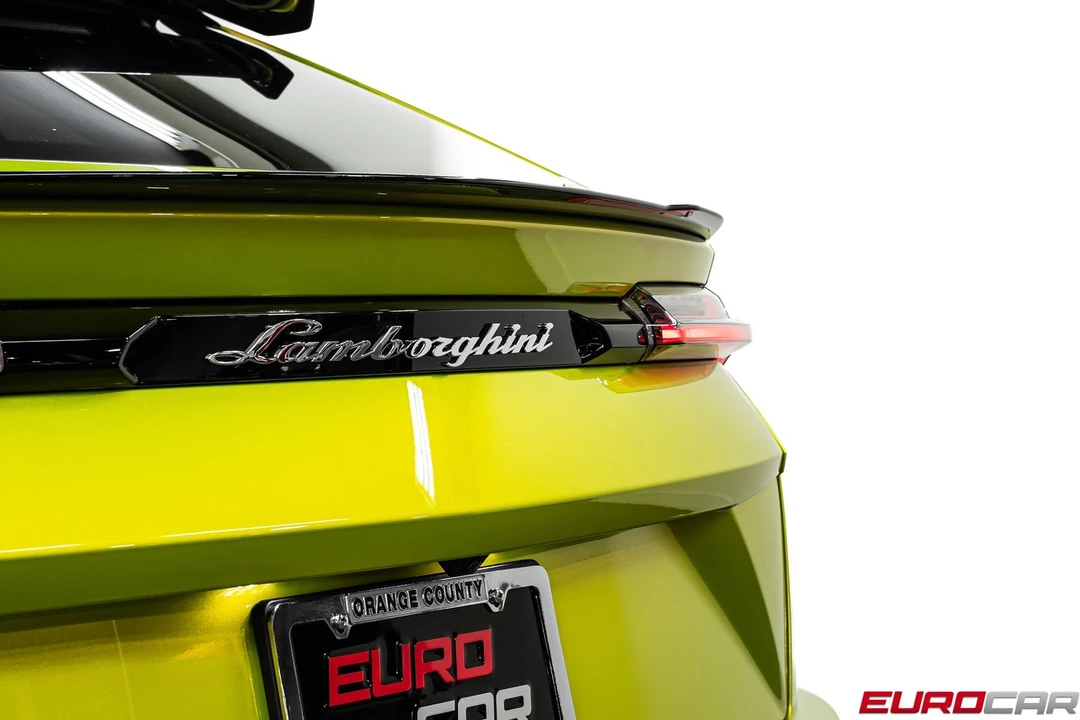 2023 Lamborghini Urus Performante - Image 23 of 31