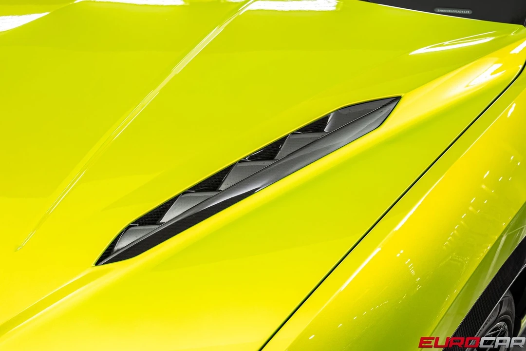 2023 Lamborghini Urus Performante - Image 10 of 31