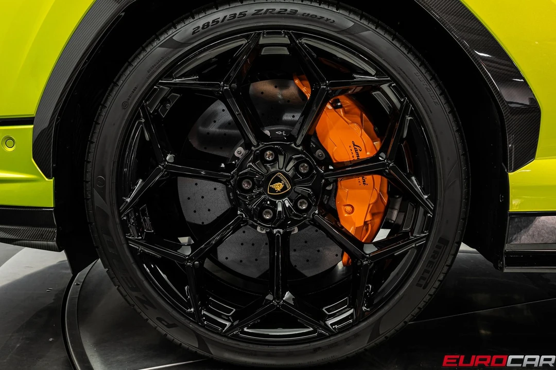 2023 Lamborghini Urus Performante - Image 26 of 31