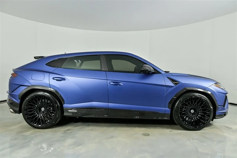2023 Lamborghini Urus Performante - Image 20 of 21