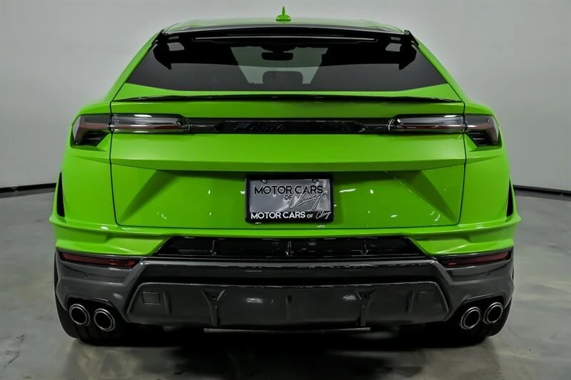 2023 Lamborghini - Image 11 of 31