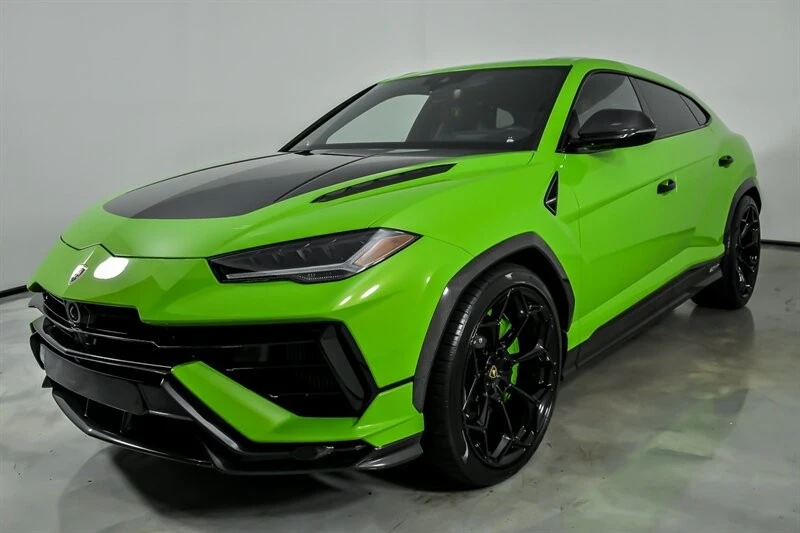 2023 Lamborghini - Image 6 of 31