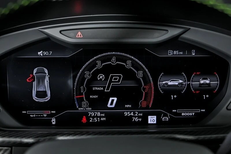 2023 Lamborghini - Image 29 of 31