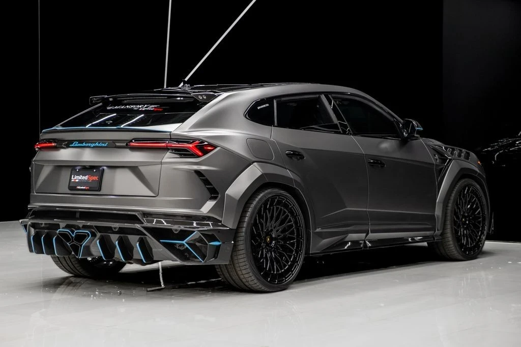 2023 Lamborghini Urus Performante - Image 12 of 21
