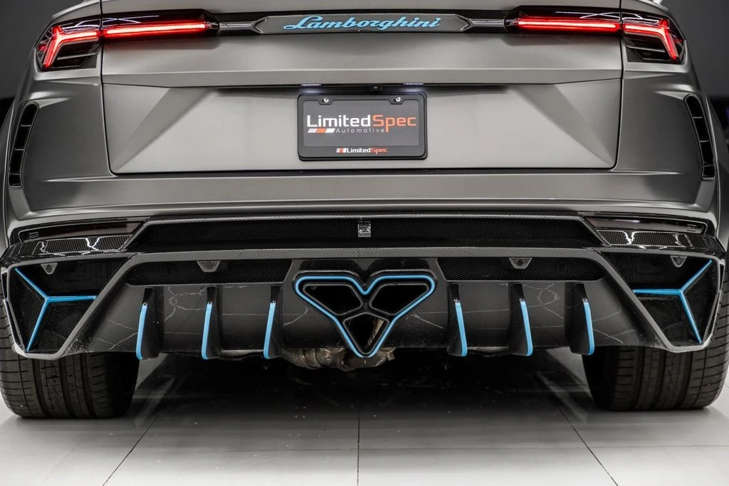 2023 Lamborghini Urus Performante - Image 14 of 21