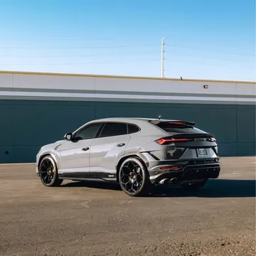 2023 Lamborghini Urus Performante