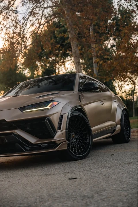 2023 Lamborghini Urus Performante - Image 2 of 16