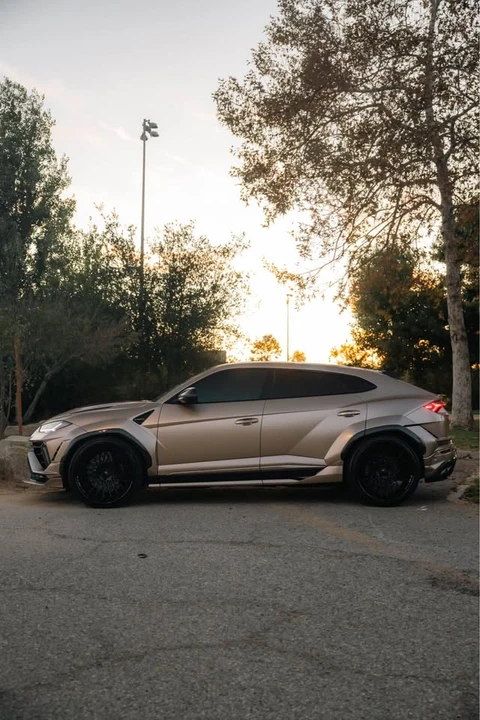 2023 Lamborghini Urus Performante - Image 5 of 16