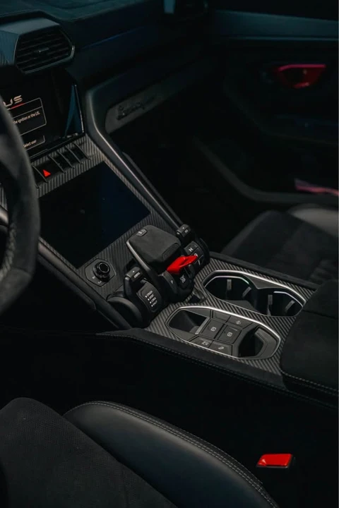 2023 Lamborghini Urus Performante - Image 12 of 16