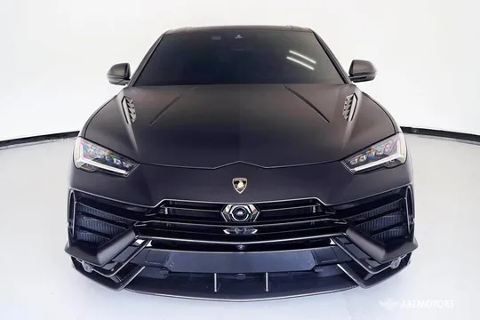 2023 Lamborghini Urus Performante