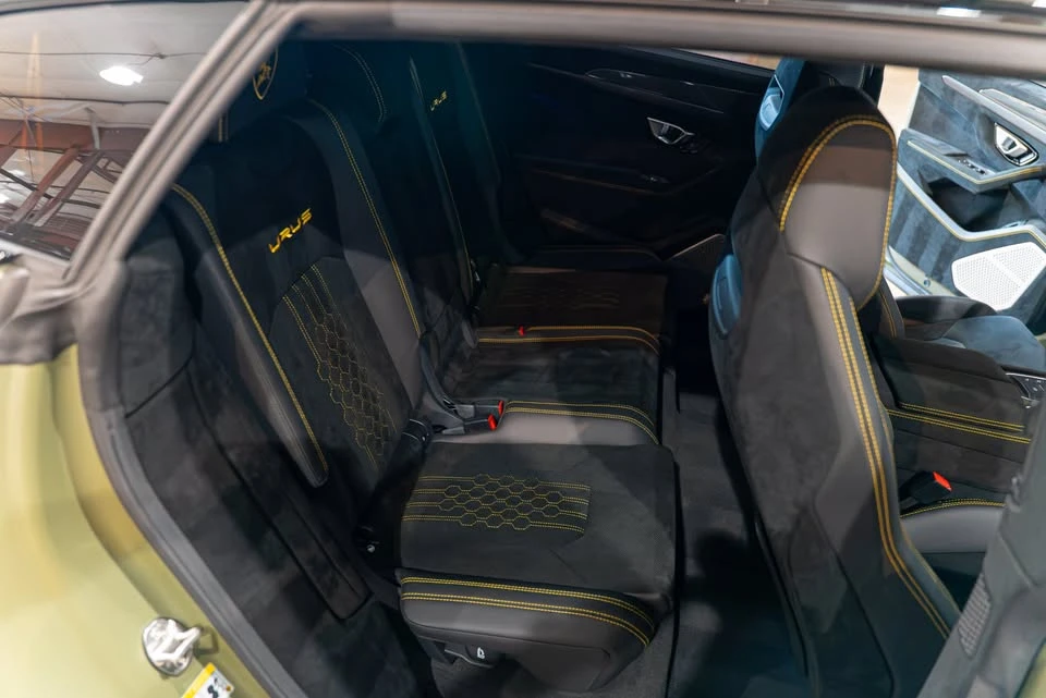 2023 Lamborghini Urus Performante - Image 15 of 16