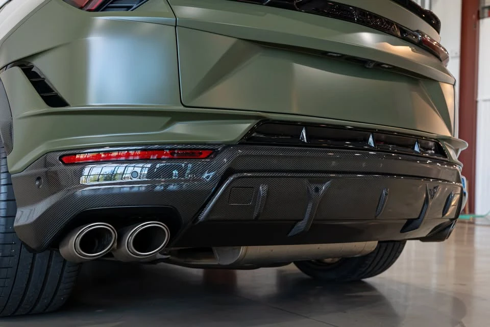 2023 Lamborghini Urus Performante - Image 12 of 16