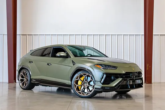 2023 Lamborghini Urus Performante
