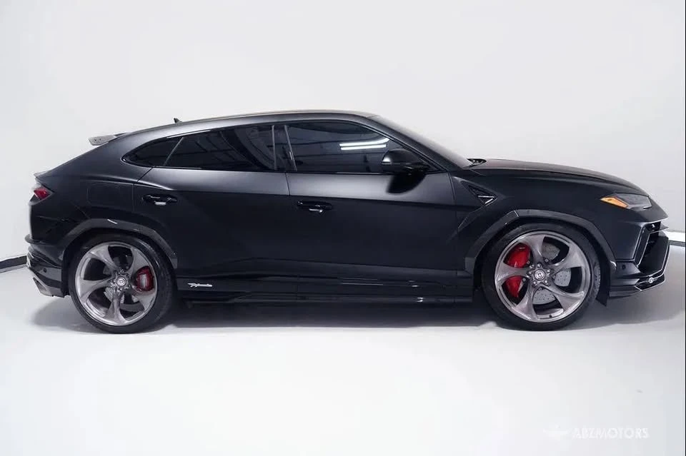 2023 Lamborghini Urus Performante - Image 4 of 20
