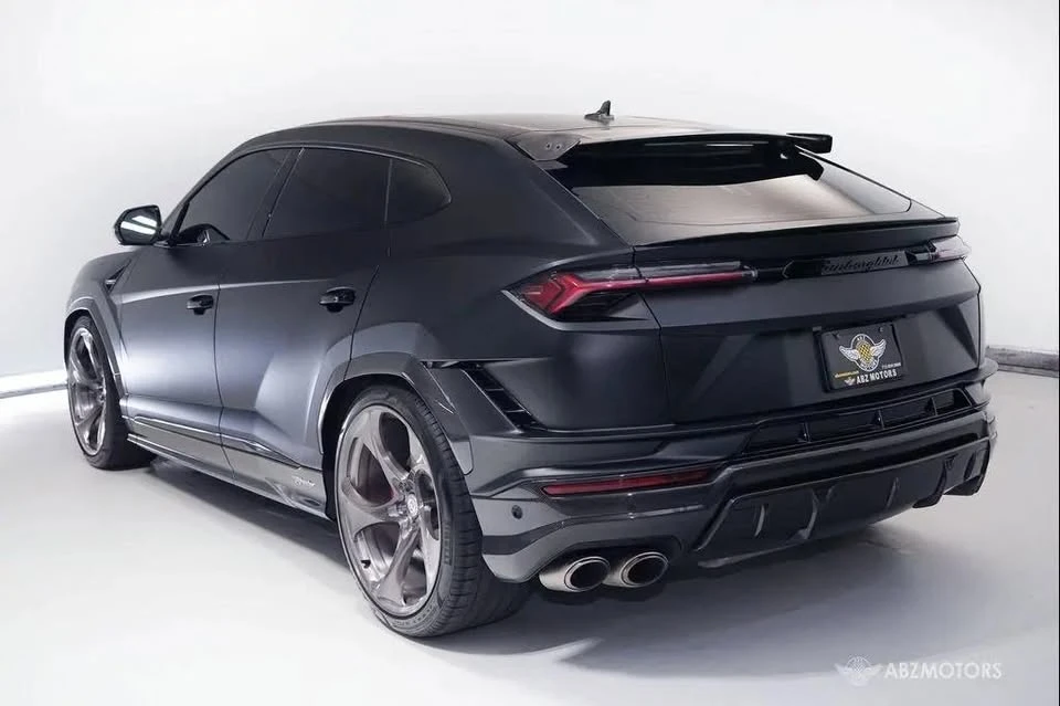 2023 Lamborghini Urus Performante - Image 7 of 20