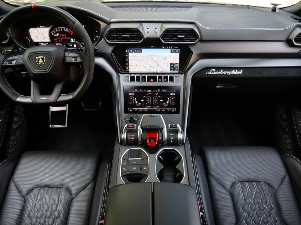 2023 Lamborghini Urus Performante - Image 7 of 31