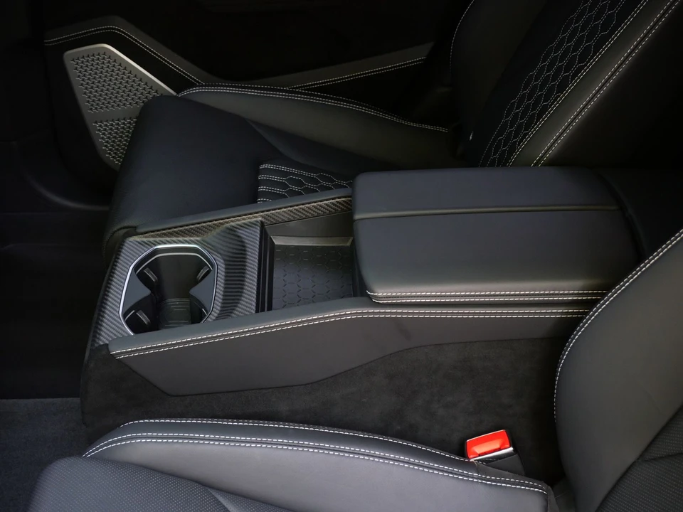 2023 Lamborghini Urus Performante - Image 31 of 31