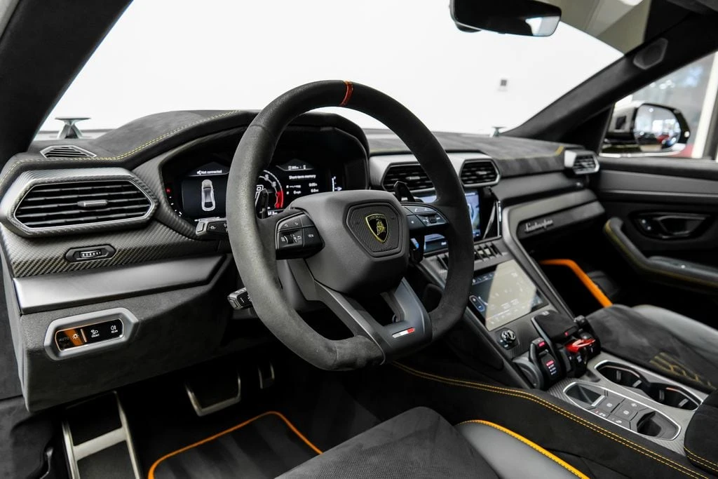 2023 Lamborghini Urus Performante - Image 7 of 31