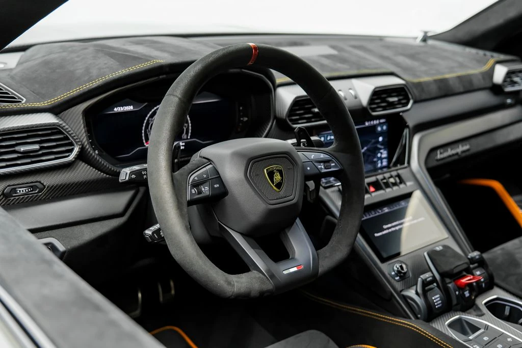 2023 Lamborghini Urus Performante - Image 16 of 31