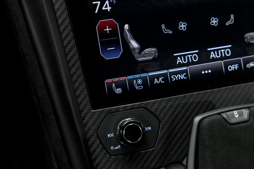 2023 Lamborghini Urus Performante - Image 27 of 31