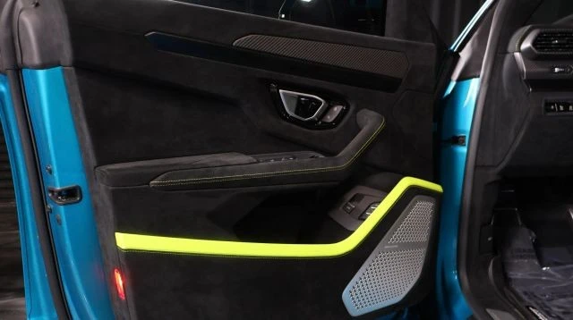 2023 Lamborghini Urus Performante - Image 25 of 26