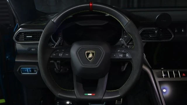 2023 Lamborghini Urus Performante - Image 19 of 26