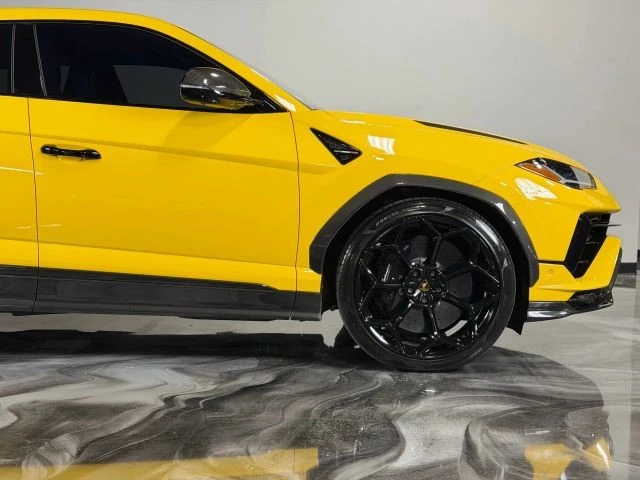 2023 Lamborghini Urus Performante - Image 5 of 20