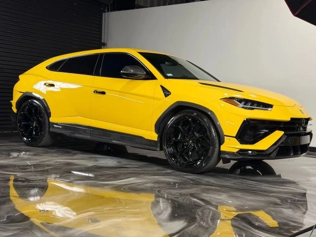 2023 Lamborghini Urus Performante - Image 4 of 20