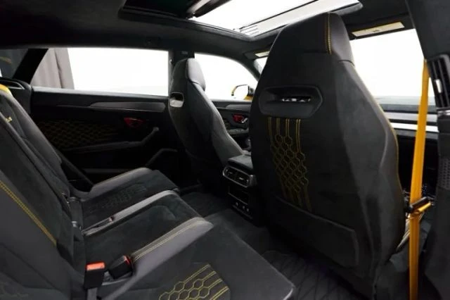 2023 Lamborghini Urus Performante - Image 20 of 20