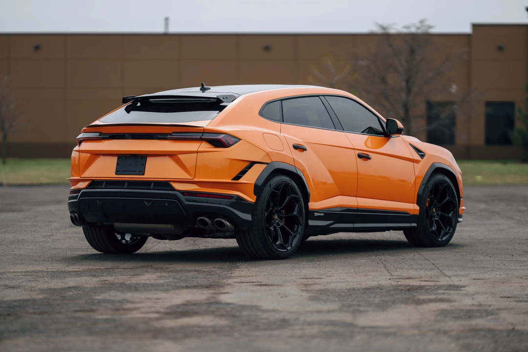 2023 Lamborghini Urus Performante - Image 4 of 31