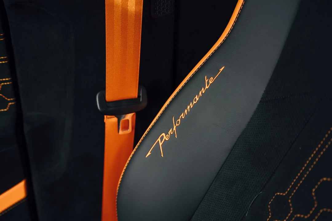 2023 Lamborghini Urus Performante - Image 25 of 31