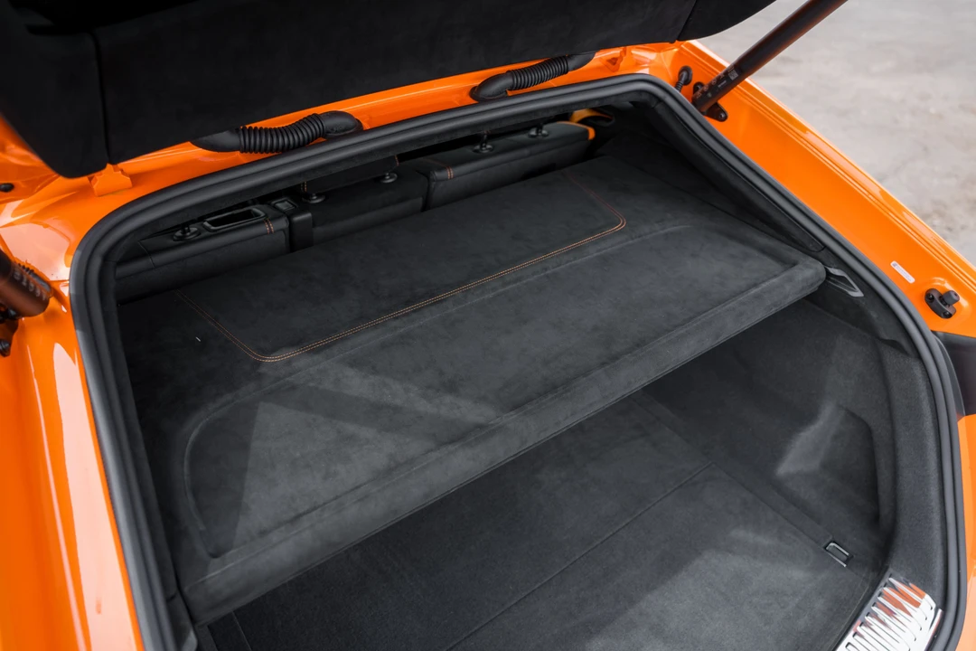 2023 Lamborghini Urus Performante - Image 16 of 31