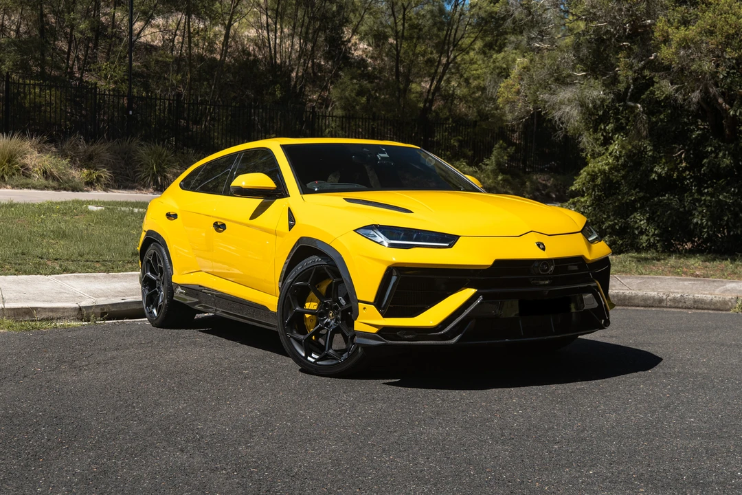 2023 Lamborghini Urus Performante - Image 9 of 31